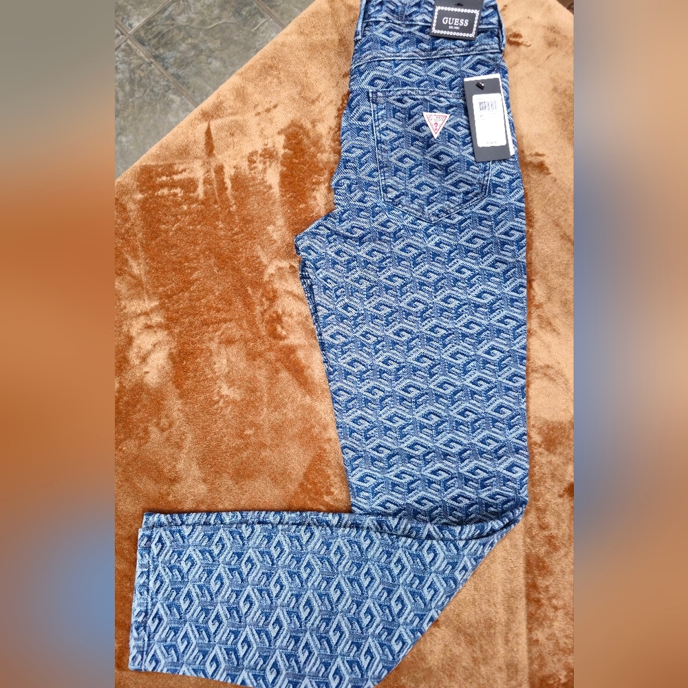 Women "Guess" skinny, high waisted cube wash jeans. Size 27×29. New - Picture 6 of 7